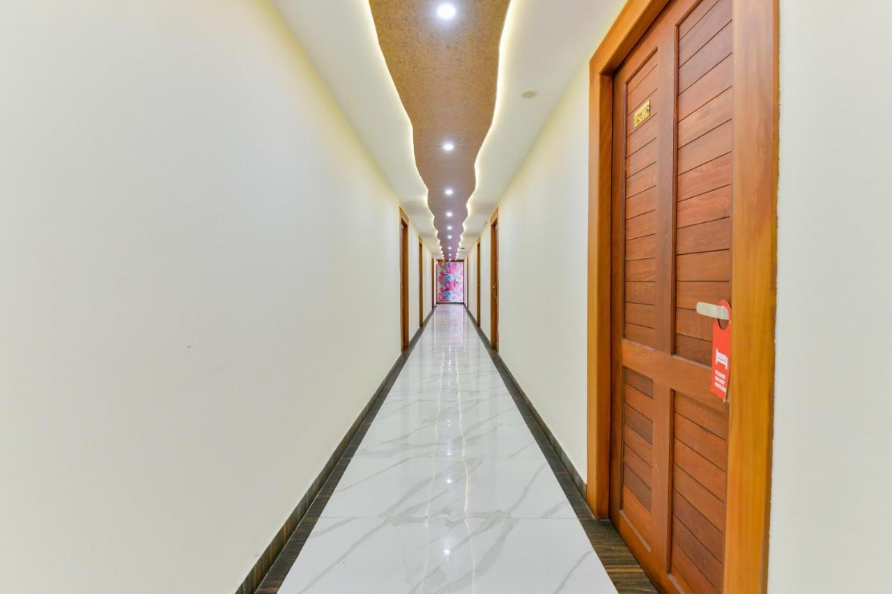 Oyo 1889 Hotel Aj Park Alappuzha Εξωτερικό φωτογραφία