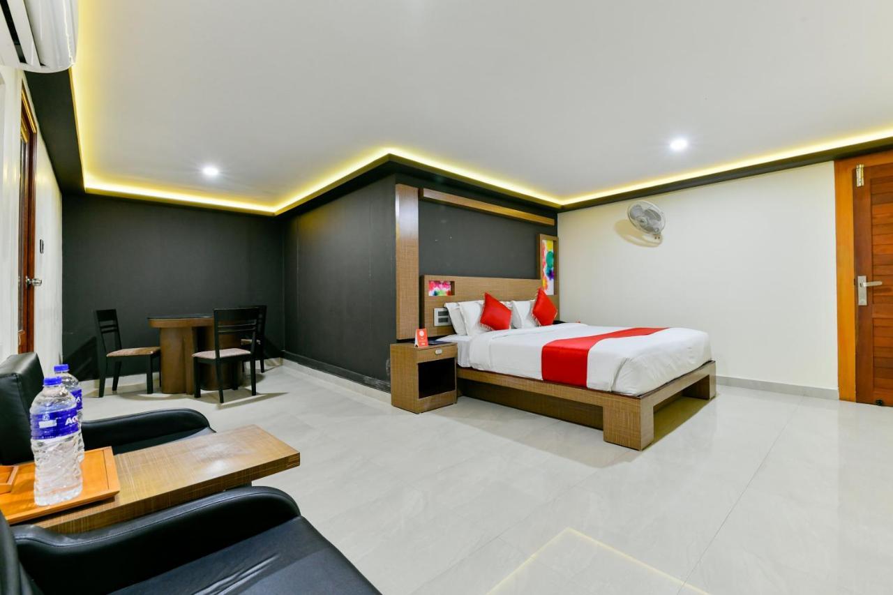 Oyo 1889 Hotel Aj Park Alappuzha Εξωτερικό φωτογραφία